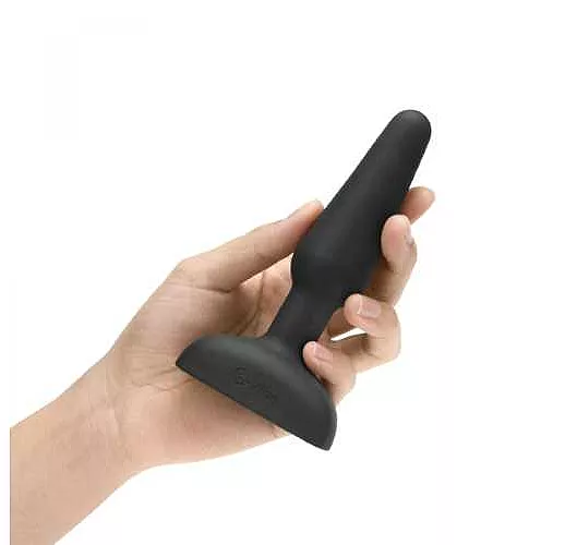 Чёрная анальная вибропробка с 3 источниками вибрации TRIO REMOTE CONTROL PLUG BLACK - 13,5 см. /черный