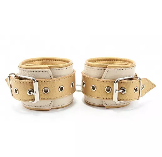 Бежевые кожаные наручники