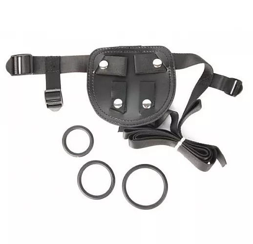 Черные трусики для страпона с тремя кольцами