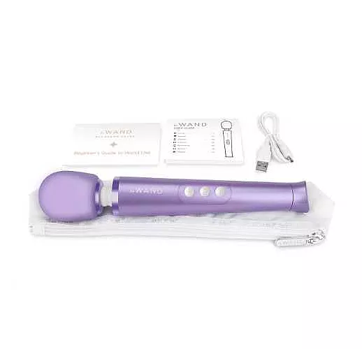 Фиолетовый жезловый мини-вибратор Le Wand c 6 режимами вибрации