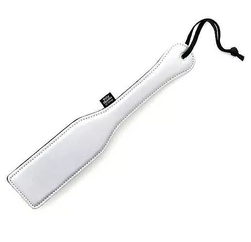 Двусторонняя сатиновая шлепалка Satin Spanking Paddle - 32 см.