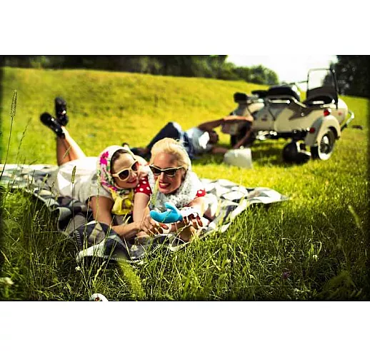 Голубой вибратор с двумя моторами MiSS Bi - 17 см.