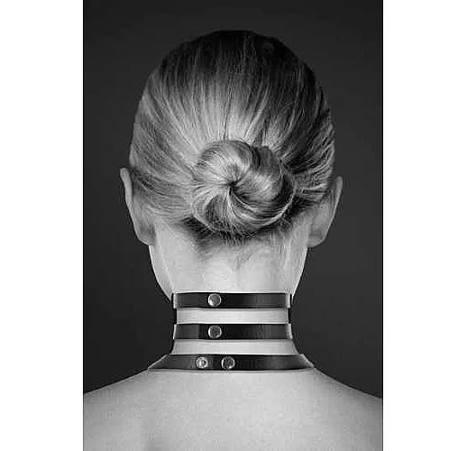 Чёрный тройной чокер с большим кольцом