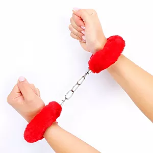 Металлические наручники Notabu D&S "Like Steel" с наружной меховой отделкой красного цвета