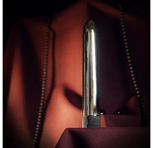 Классический серебристый многоскоростной гладкий вибромассажер Gopaldas Super Slick - 17 см.