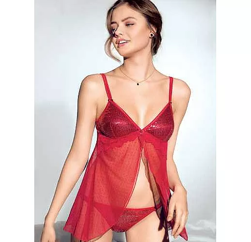 Восхитительный бэби-долл с разрезом от лифа 2B красный Восхитительный бэби-долл с разрезом от лифа 2B красный