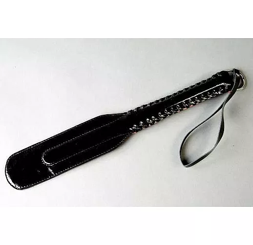 Двухцветная хлопушка из лакированной кожи - 33 см.