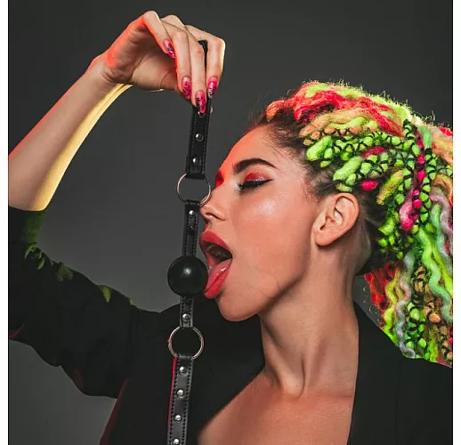 Чёрный кляп-шар Party Hard "Bare" с брутальными металлическими шипами