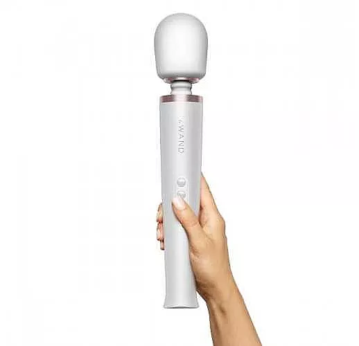 Белый массажёр-жезл le Wand с 20 режимами вибрации