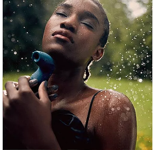 Вакуумно-волновой стимулятор клитора Svakom "Pulse Pure" 5+5 режимов, IPX7, USB