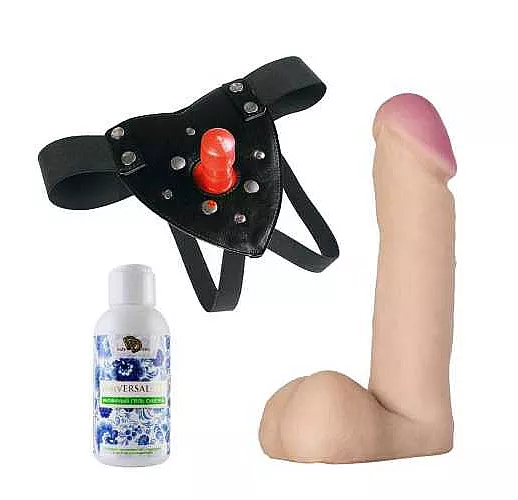 Насадка-фаллос на трусиках Harness с плагом №53 - 18 см.